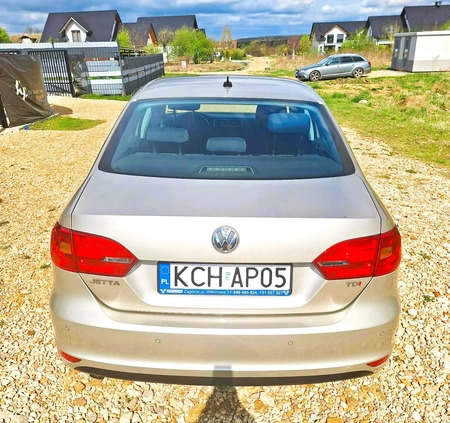 Volkswagen Jetta cena 29900 przebieg: 177777, rok produkcji 2012 z Trzebinia małe 211